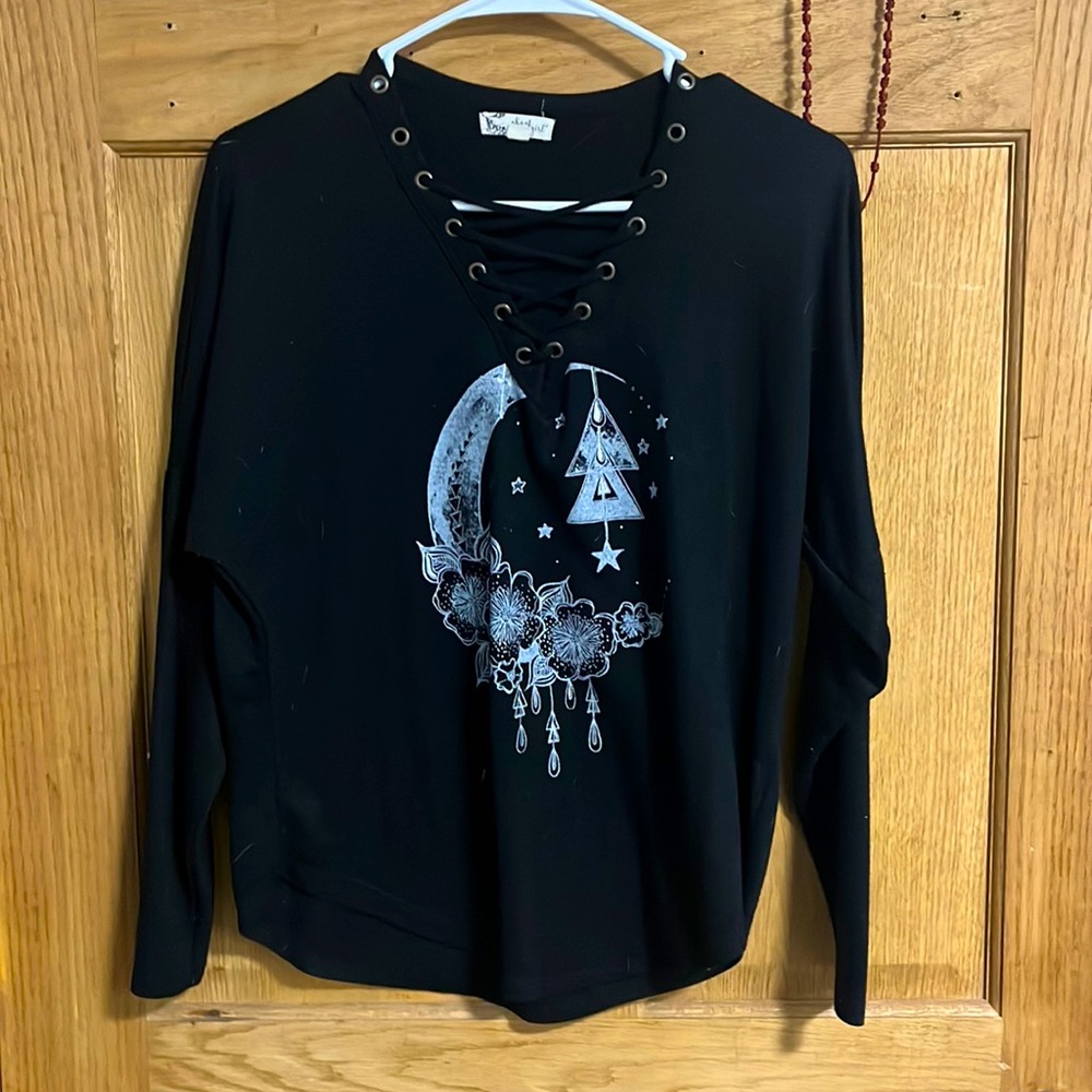 Black V-Neck Long Sleeve